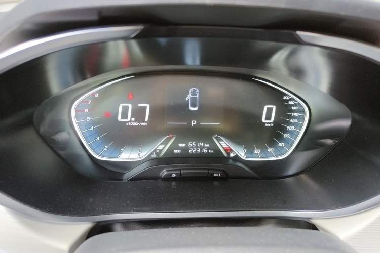 Used Baojun 360 2021 1.5L CVT Elite Version 77kW Odometer Close Up