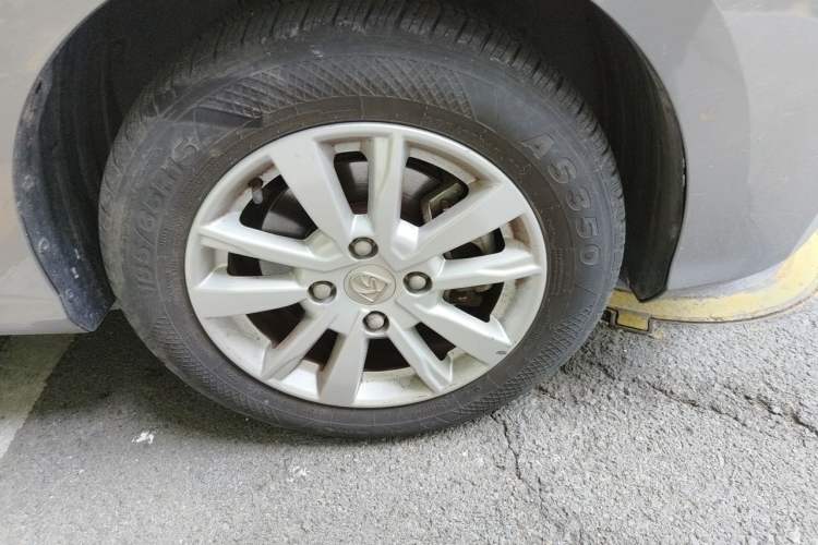 Used Baojun 360 2021 1.5L CVT Elite Version 77kW Right Front Wheel Hub