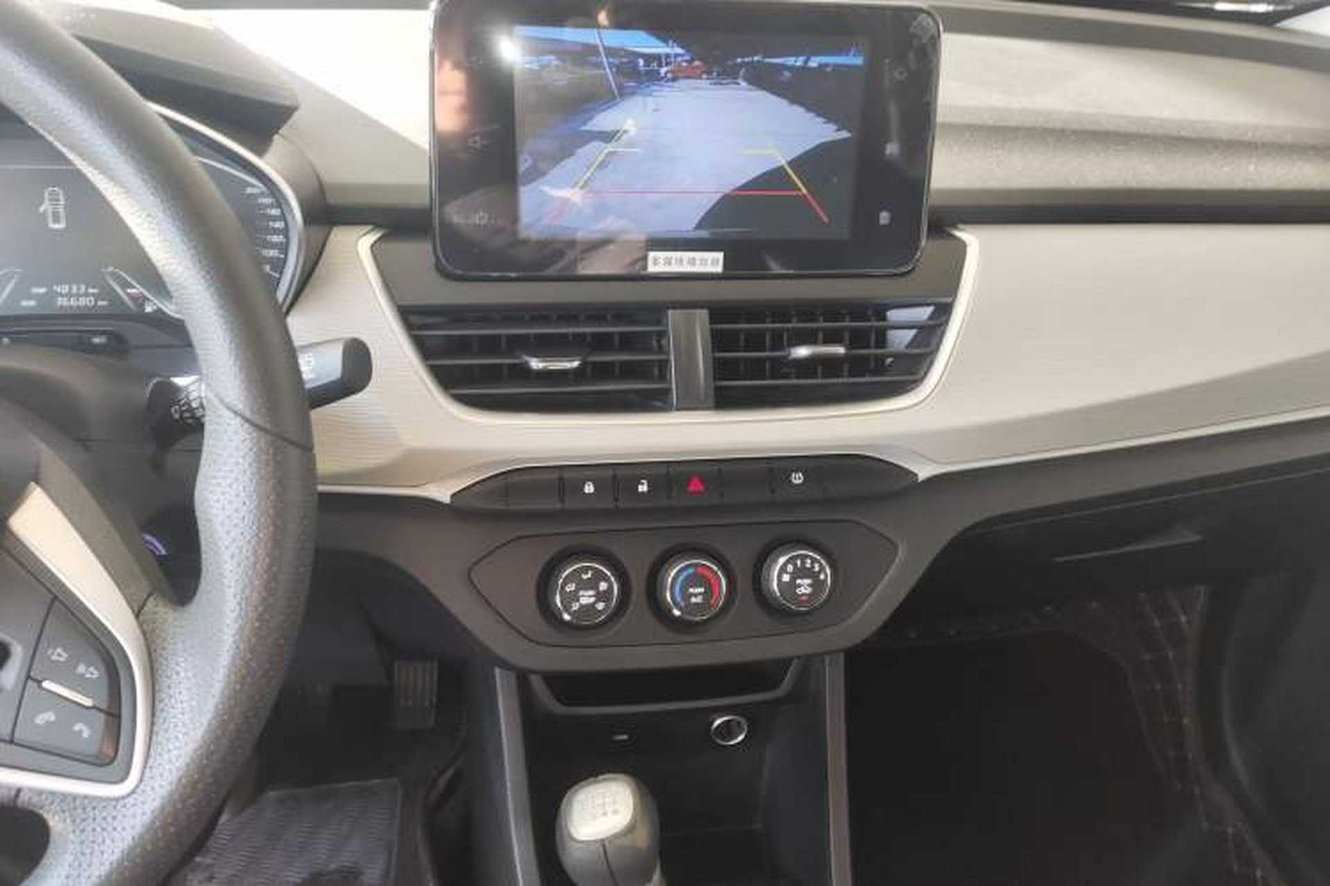Used Baojun 360 2021 1.5L Manual Elite Edition Audio And AC Panel