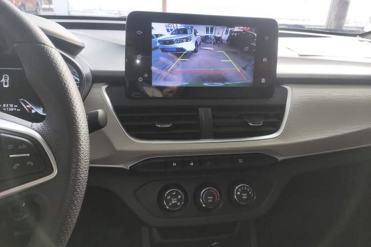 Used Baojun 360 2021 1.5L Manual Elite Edition Audio And AC Panel