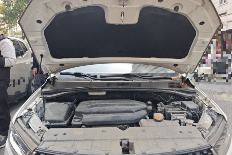 Used Baojun 360 2021 1.5L CVT Elite Version 77kW Engine Bay