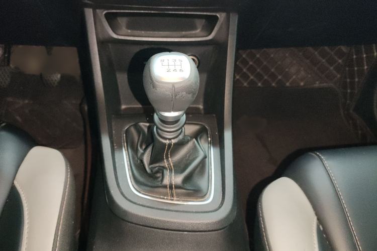 Used Baojun 360 2021 1.5L Manual Elite Edition Gear Lever
