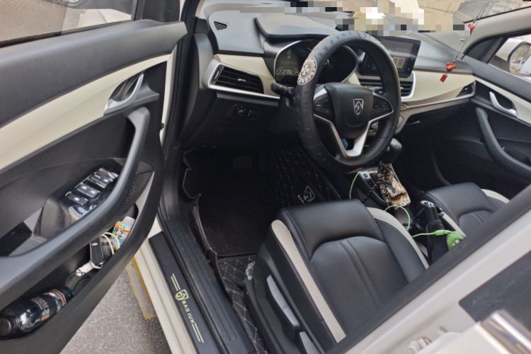 Used Baojun 360 2021 1.5L CVT Elite Version 77kW Interior 3