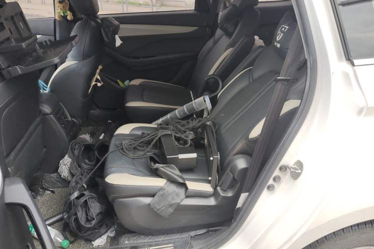 Used Baojun 360 2021 1.5L Manual Elite Edition Interior 4