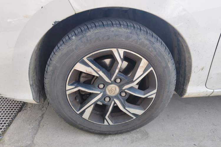 Used Baojun 360 2021 1.5L CVT Luxury Version 77kW Left Front Wheel Hub
