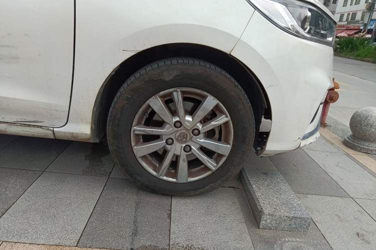 Used Baojun 360 2021 1.5L CVT Elite Version 77kW Right Front Wheel Hub