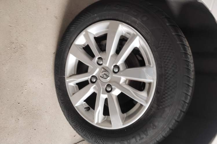 Used Baojun 360 2021 1.5L Manual Elite Edition Right Rear Wheel Hub