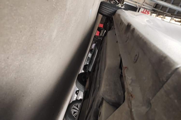 Used Baojun 360 2021 1.5L Manual Elite Edition Right Side Sill