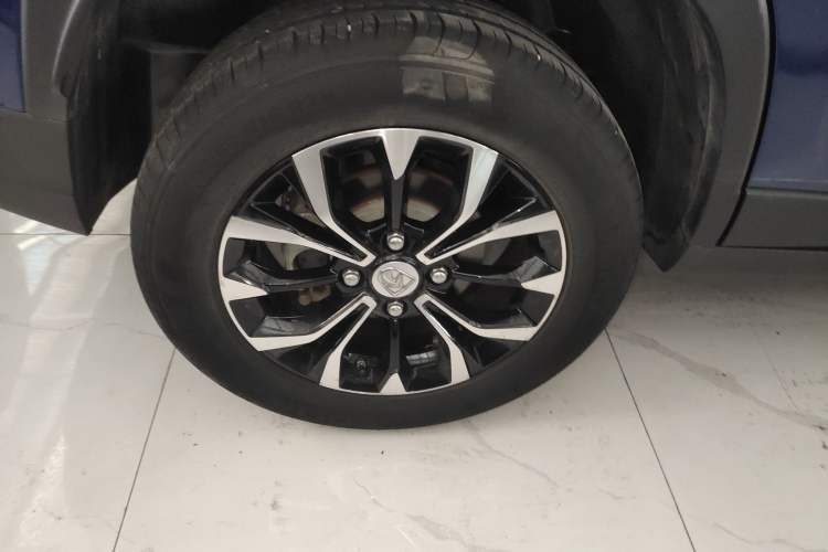 Used Baojun 510 2019 1.5L Automatic Prestige Edition China V Right Rear Wheel Hub