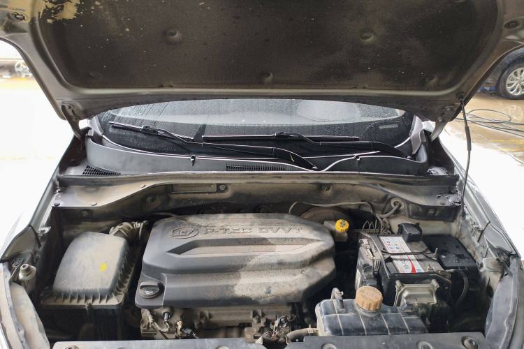Used Baojun 510 2019 1.5L CVT Enjoyment Model China VI Emission Standard Engine Bay
