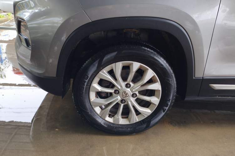 Used Baojun 510 2019 1.5L CVT Enjoyment Model China VI Emission Standard Left Front Wheel Hub