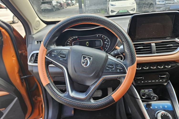 Used Baojun 510 2017 1.5L Automatic Luxury Model Interior 3