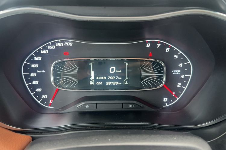 Used Baojun 510 2017 1.5L Manual Luxury Model Odometer Close Up