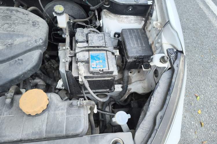 Used Baojun 510 2021 1.5L Manual Jingxiang Edition Engine Bay Left