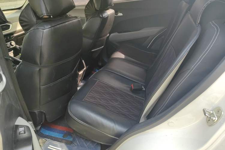 Used Baojun 510 2019 1.5L Manual Jingxiang Model 77kW China VI Emission Standard Interior 1