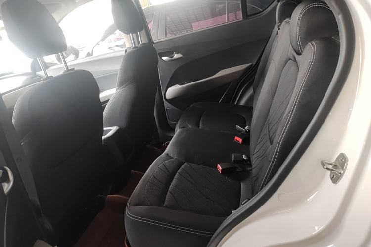Used Baojun 510 2019 1.5L Manual Jingxiang Model 77kW China VI Emission Standard Interior 1
