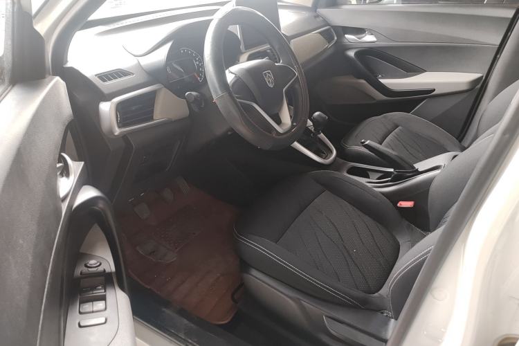 Used Baojun 510 2019 1.5L Manual Jingxiang Model 77kW China VI Emission Standard Interior 2