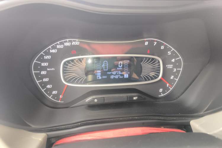 Used Baojun 510 2021 1.5L Manual Jingxiang Edition Odometer Close Up