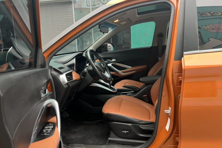 Used Baojun 510 2017 1.5L Manual Luxury Model Interior 3