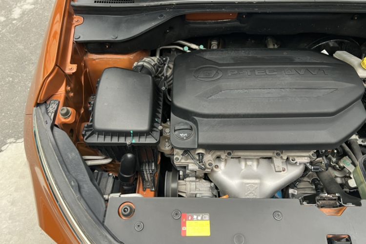 Used Baojun 510 2017 1.5L Manual Luxury Model Interior 7