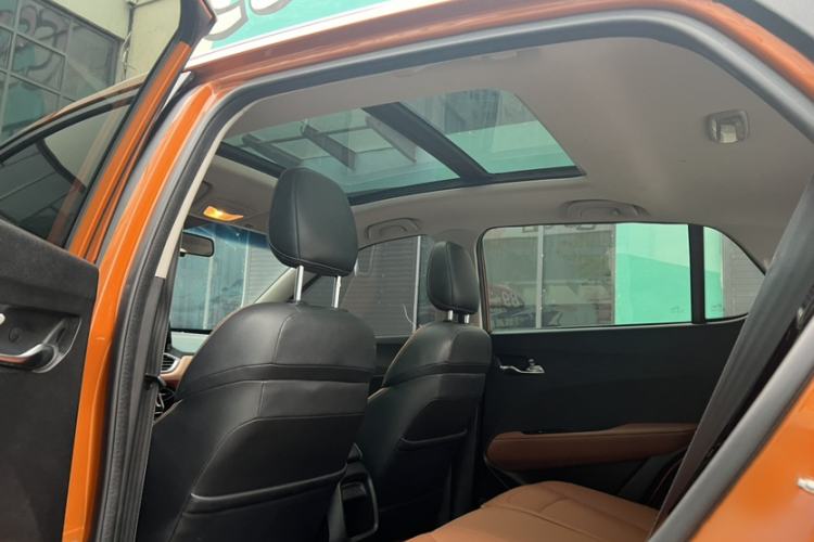Used Baojun 510 2017 1.5L Manual Luxury Model Interior 9