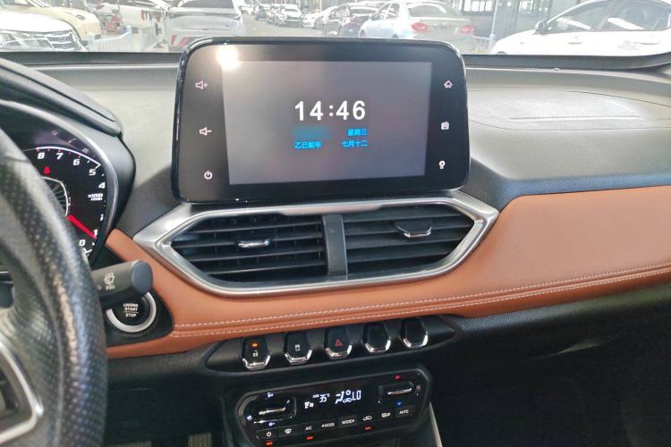 Used Baojun 510 2017 1.5L Automatic Luxury Model Audio And AC Panel