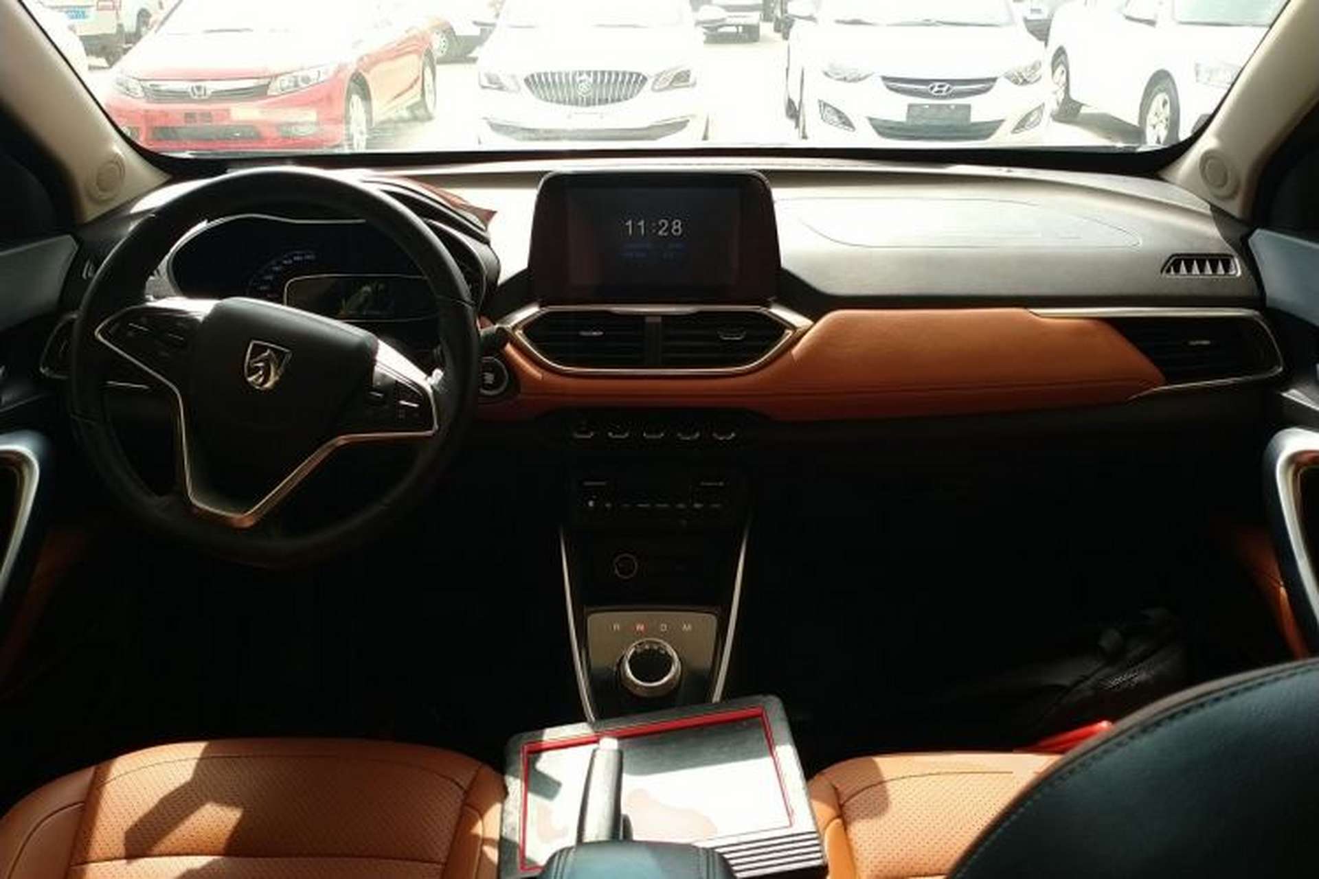 Used Baojun 510 2017 1.5L Automatic Luxury Model Center Console