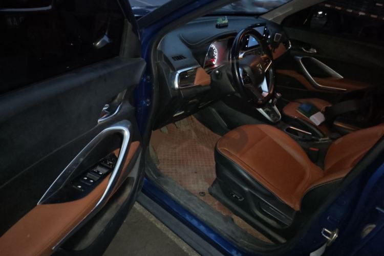 Used Baojun 510 2017 1.5L Manual Luxury Model Driver Seat