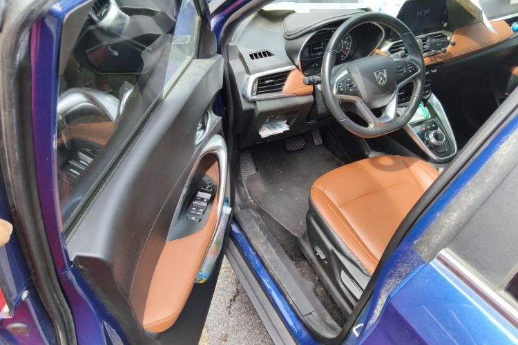 Used Baojun 510 2017 1.5L Automatic Luxury Model Driver Seat