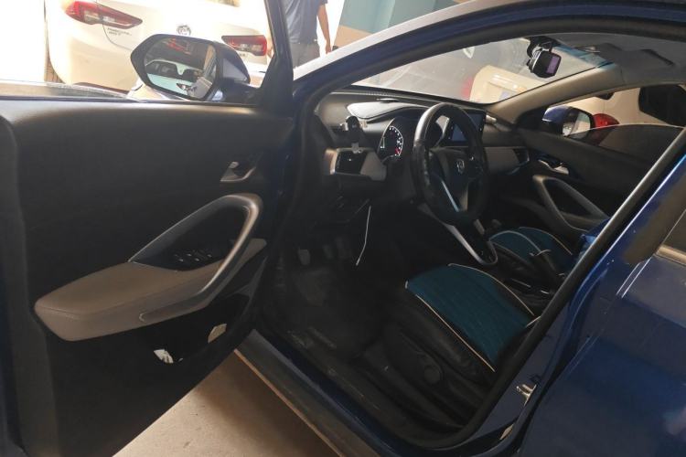 Used Baojun 510 2017 1.5L Manual Fashion Model Driver Seat