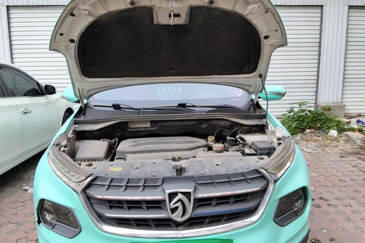 Used Baojun 510 2017 1.5L Automatic Luxury Model Engine Bay