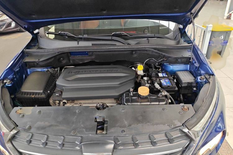 Used Baojun 510 2017 1.5L Automatic Luxury Model Engine Bay