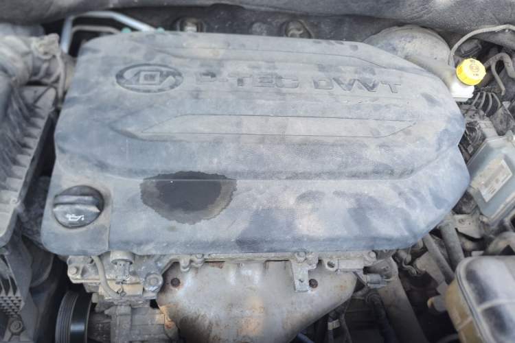 Used Baojun 510 2017 1.5L Manual Luxury Model Engine Bay