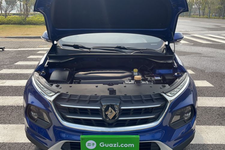 Used Baojun 510 2017 1.5L Automatic Fashion Model Engine Bay