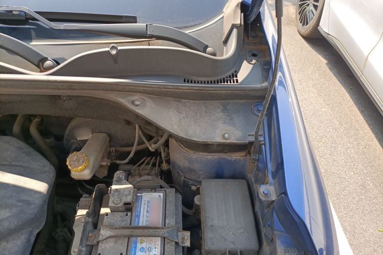 Used Baojun 510 2017 1.5L Manual Fashion Model Engine Bay Left