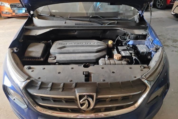 Used Baojun 510 2017 1.5L Manual Fashion Model Engine Bay