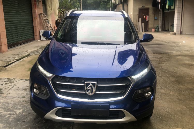 Used Baojun 510 2017 1.5L Manual Fashion Model Exterior 1