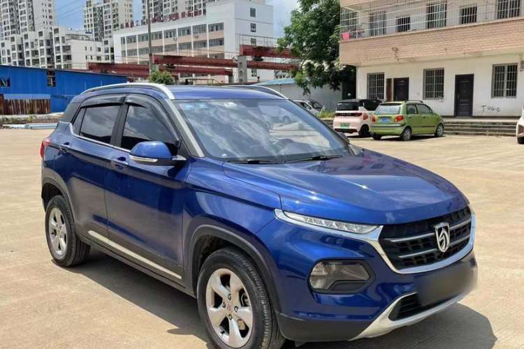 Used Baojun 510 2017 1.5L Automatic Fashion Model Exterior 2