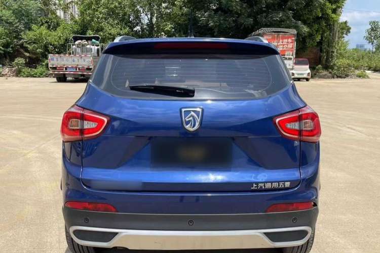 Used Baojun 510 2017 1.5L Automatic Fashion Model Exterior 4