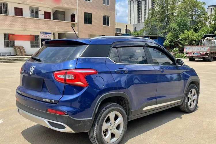 Used Baojun 510 2017 1.5L Automatic Fashion Model Exterior 5