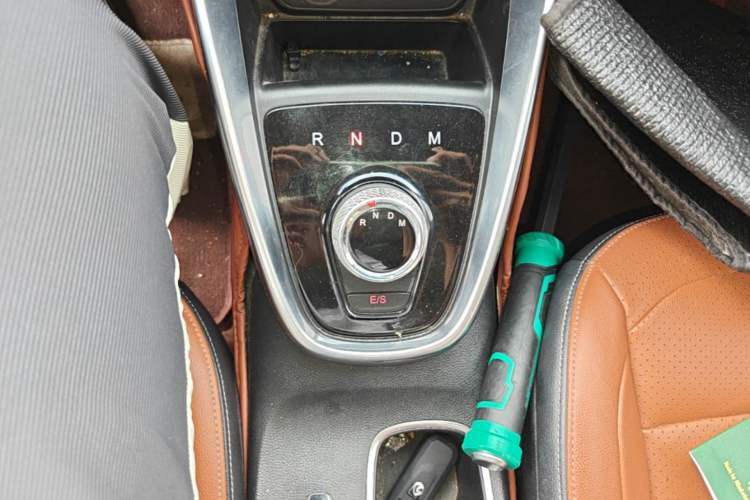 Used Baojun 510 2017 1.5L Automatic Luxury Model Gear Lever