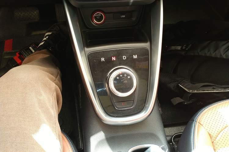 Used Baojun 510 2017 1.5L Automatic Luxury Model Gear Lever