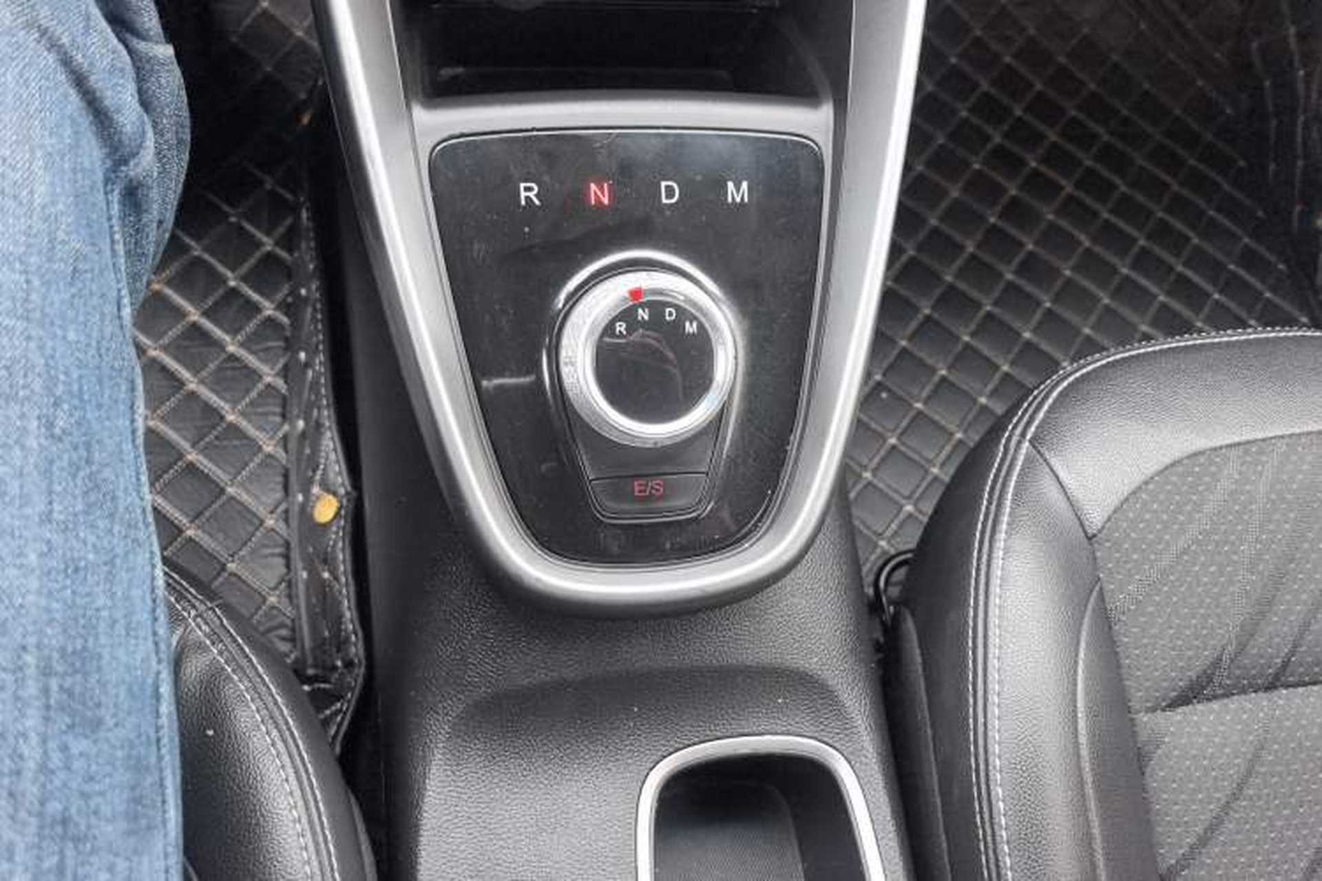Used Baojun 510 2017 1.5L Automatic Fashion Model Gear Lever