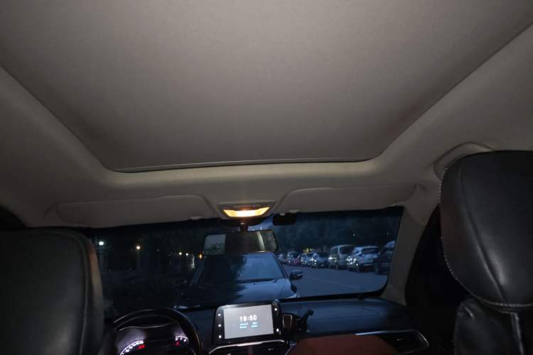 Used Baojun 510 2017 1.5L Manual Luxury Model Headliner
