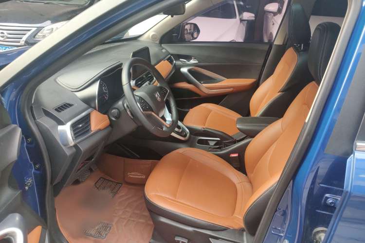 Used Baojun 510 2017 1.5L Automatic Luxury Model Interior 1