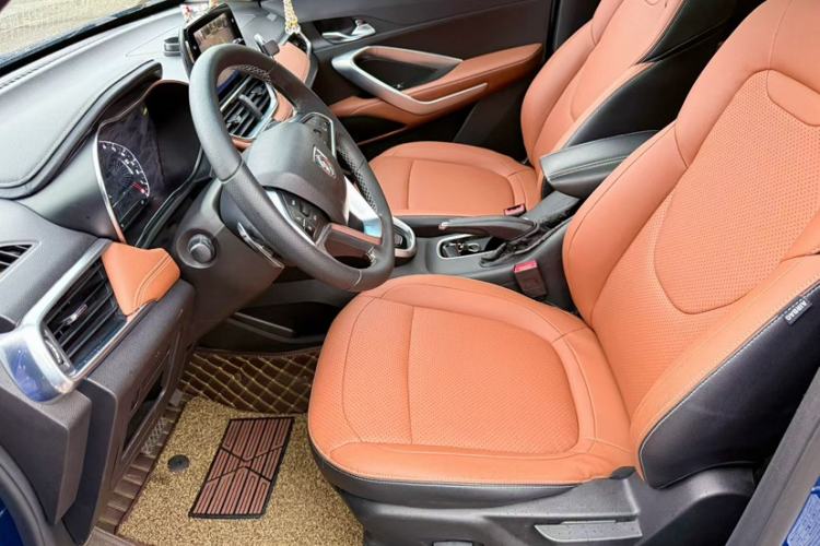 Used Baojun 510 2017 1.5L Automatic Luxury Model Interior 2