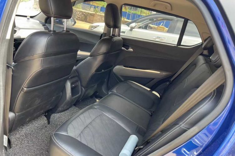 Used Baojun 510 2017 1.5L Automatic Fashion Model Interior 3
