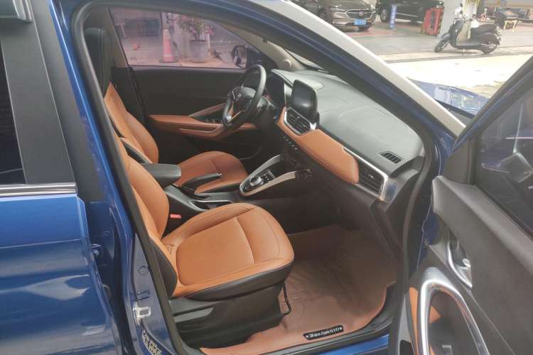 Used Baojun 510 2017 1.5L Automatic Luxury Model Interior 5