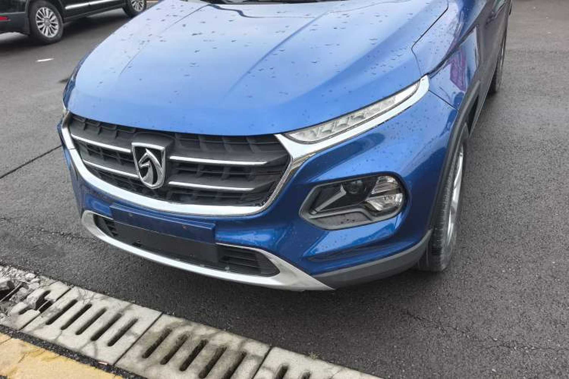 Used Baojun 510 2017 1.5L Automatic Fashion Model Left Front Headlight