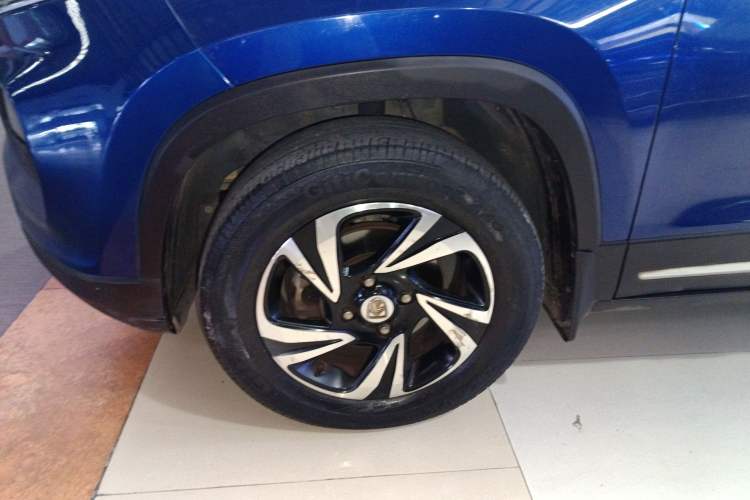Used Baojun 510 2017 1.5L Manual Luxury Model Left Front Wheel Hub